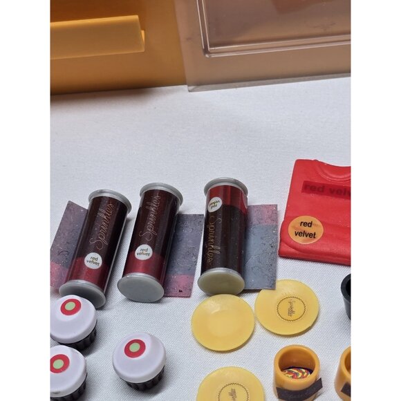 2013 JAKKS MiWorld Mi World Sprinkles Cupcake Bakery Store Parts Lot - Picture 8 of 16